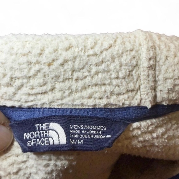 The North Face Men's Cream and Navy Sherpa 1/4 Zip-Up Sweater - Picture 4 of 6